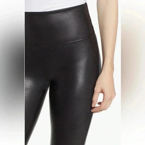 SPANX Faux Leather Leggings, Very Black, Size Medium - Picture 4 of 16